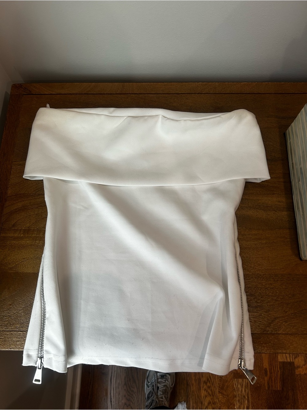 Zara White Off-Shoulder Crop Top with Side Zippers
